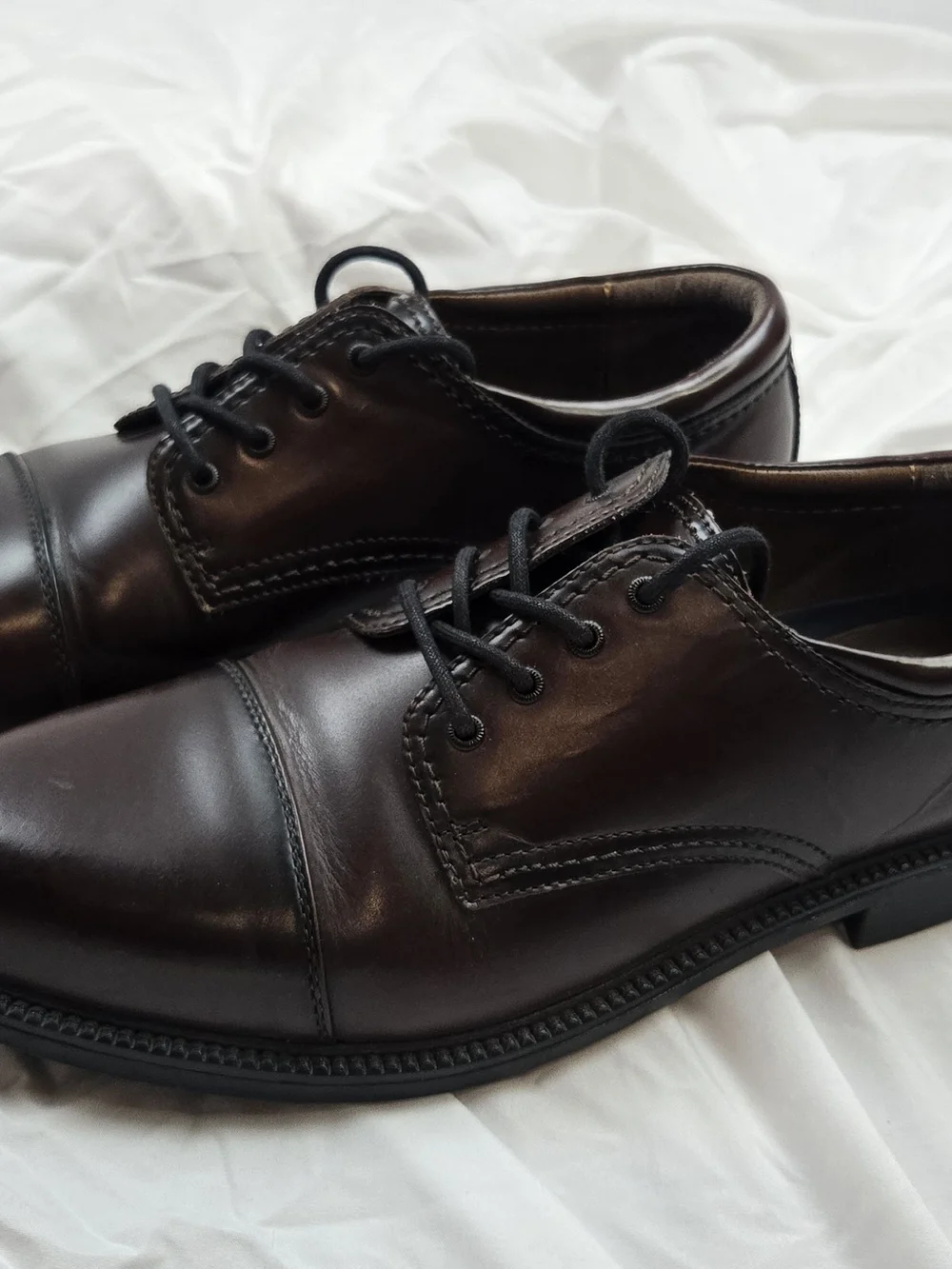 Dockers Gordon 90-2219 Men's Size 11M Burgundy Leather Cap Toe Oxford Dress Shoe